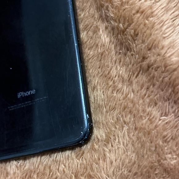 iPhone 7 Plus - Picture 3 of 15